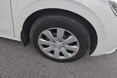 Peugeot 301 2016, 104000 км, за 4052 USD