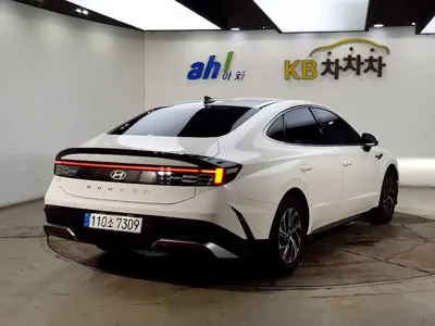 Hyundai Sonata 2024, 32834 км, за 13610.83 USD