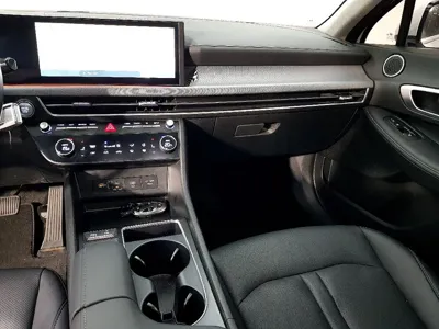Hyundai Sonata 2024, 32834 км, за 13610.83 USD - фото 9