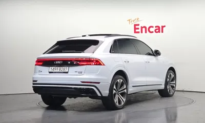 Audi Q8 2023, 26879 км, за 52527.25 USD