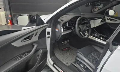 Audi Q8 2023, 26879 км, за 52527.25 USD - фото 10