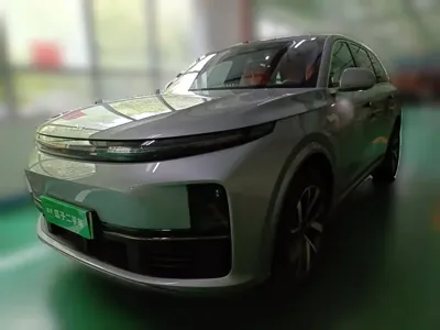 Li Auto Li L7 2023, 18600 км, за 26498.81 USD
