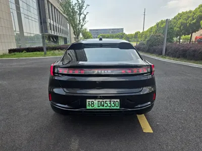 Zeekr 001
