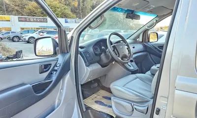 Hyundai Starex 2016, 107172 км, за 7094.06 USD - фото 10