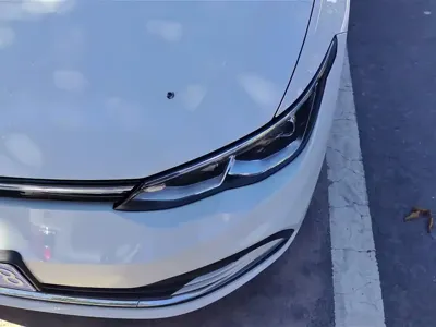 Volkswagen Golf 2024, 9200 км, за 13723 USD