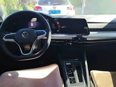 Volkswagen Golf 2024, 9200 км, за 13723 USD - фото 12