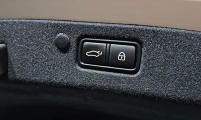 Hyundai Grandeur 2021, 49813 км, за 13418.84 USD - фото 35