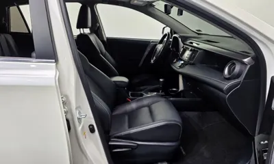 Toyota RAV4 2018, 86331 км, за 14626.53 USD - фото 11