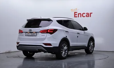 Hyundai Santafe 2016, 103618 км, за 7735.81 USD - фото 2