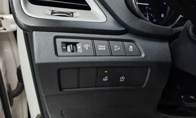 Hyundai Santafe 2016, 103618 км, за 7735.81 USD - фото 17