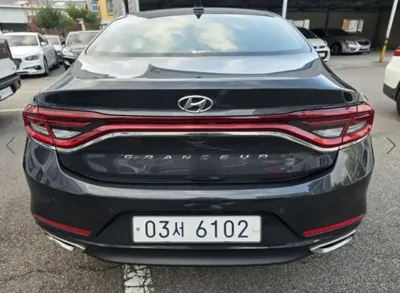Hyundai Grandeur 2018, 127000 км, за 9441.94 USD