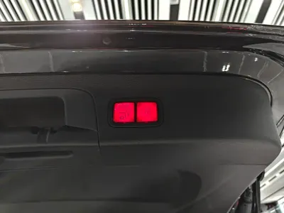 Mercedes-Benz GLS 2021, 79000 км, за 85458.67 USD - фото 26