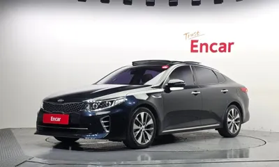 Kia K5 · 2016 год
