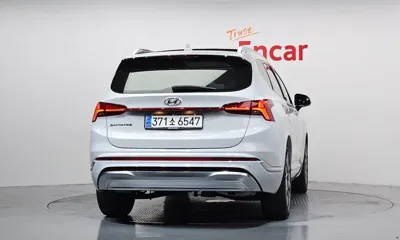 Hyundai Santafe 2021, 111714 км, за 15953.63 USD