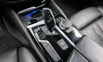 BMW 5-Series 2019, 95403 км, за 15137.5 USD - фото 9