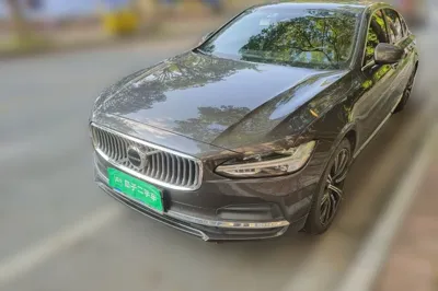 Volvo S90 · 2022 год