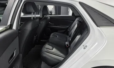 Hyundai Avante 2021, 62547 км, за 11750.03 USD - фото 12