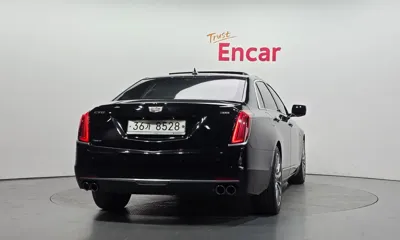 Cadillac CT6 2017, 142907 км, за 6830.76 USD