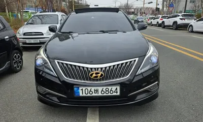 Hyundai Grandeur 2016, 150242 км, за 5185.77 USD