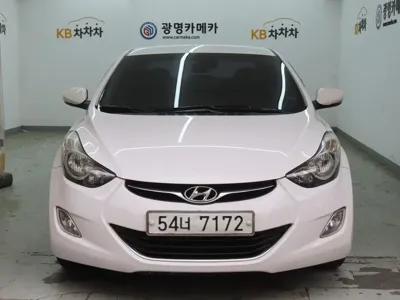 Hyundai Avante 2013, 119040 км, за 2800.02 USD