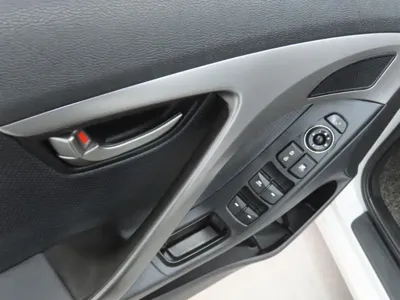 Hyundai Avante 2013, 119040 км, за 2795.29 USD - фото 9