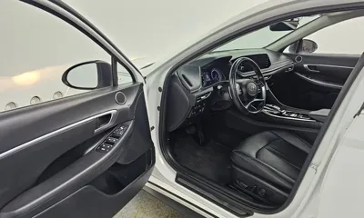 Hyundai Sonata 2021, 101881 км, за 9432.74 USD - фото 10
