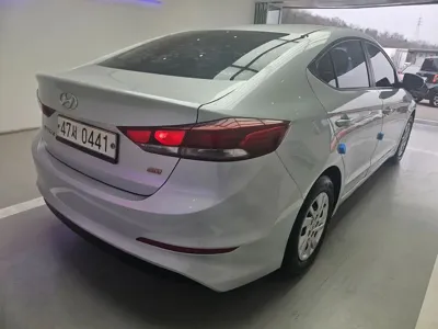 Hyundai Avante 2016, 139382 км, за 3494.47 USD