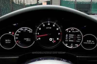 Porsche Panamera 2019, 73780 км, за 60521.2 USD - фото 8