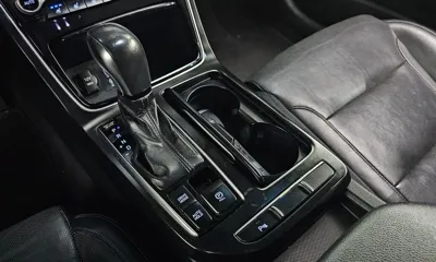 Hyundai Grandeur 2017, 176453 км, за 5583.29 USD - фото 9