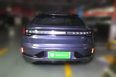 Zeekr 001 2023, 57100 км, за 21315 USD