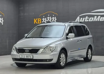 Kia Canival · 2012 год