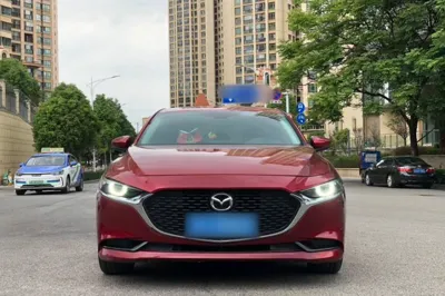 Mazda Mazda 3 Axela 2021, 44300 км, за 12137 USD