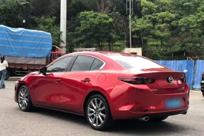 Mazda Mazda 3 Axela 2021, 44300 км, за 12137 USD