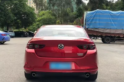 Mazda Mazda 3 Axela 2021, 44300 км, за 12137 USD