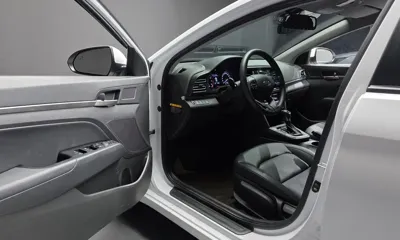 Hyundai Avante 2020, 54957 км, за 9751.02 USD - фото 10