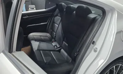 Hyundai Avante 2020, 54957 км, за 9751.02 USD - фото 12