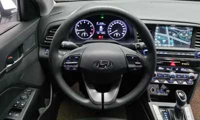 Hyundai Avante 2020, 54957 км, за 9751.02 USD - фото 13