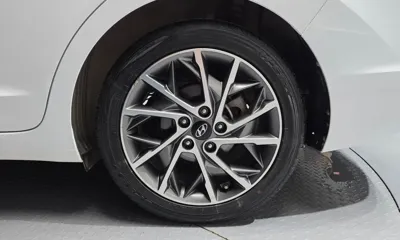 Hyundai Avante 2020, 54957 км, за 9751.02 USD - фото 21