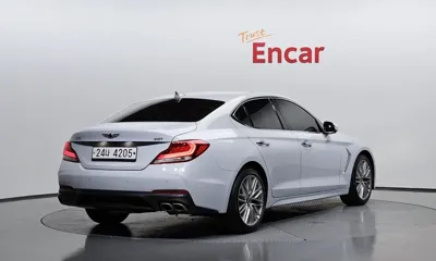 Genesis G70 2019, 134814 км, за 11856.68 USD