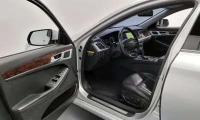 Hyundai Genesis 2016, 151701 км, за 6225.16 USD - фото 10