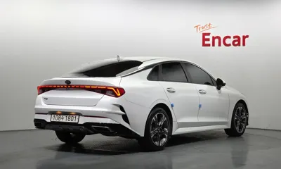Kia K5 2021, 36113 км, за 12997.24 USD