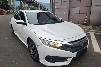 Honda Civic 2016, 66100 км, за 10533 USD