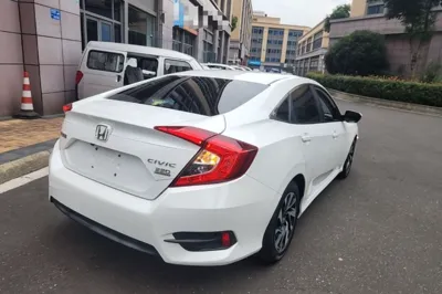 Honda Civic 2016, 66100 км, за 10533 USD - фото 6