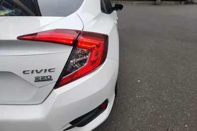 Honda Civic 2016, 66100 км, за 10533 USD - фото 9