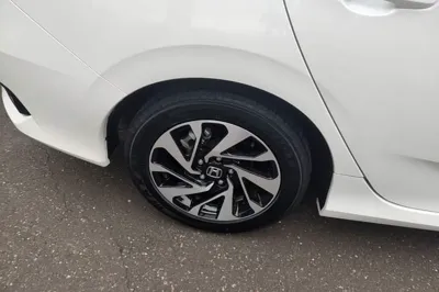 Honda Civic 2016, 66100 км, за 10533 USD - фото 11