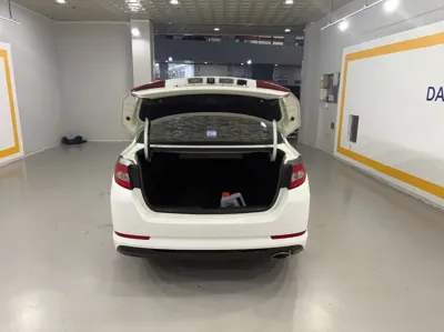 Kia K5 2013, 189545 км, за 2953.92 USD