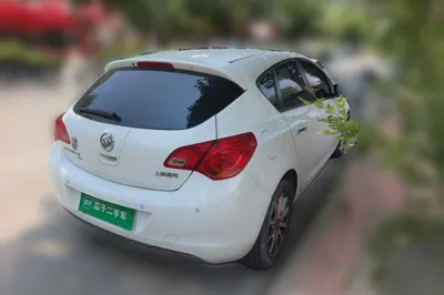 Buick GT 2014, 47000 км, за 5675 USD - фото 6