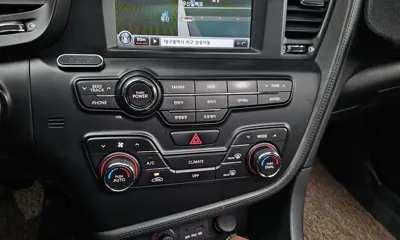 Kia K5 2011, 131338 км, за 3501.82 USD - фото 20