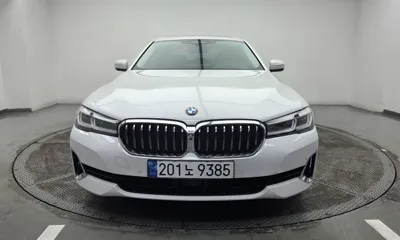 BMW 5-Series 2023, 50624 км, за 23135.92 USD