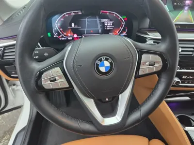 BMW 5-Series 2023, 50624 км, за 23135.92 USD - фото 12